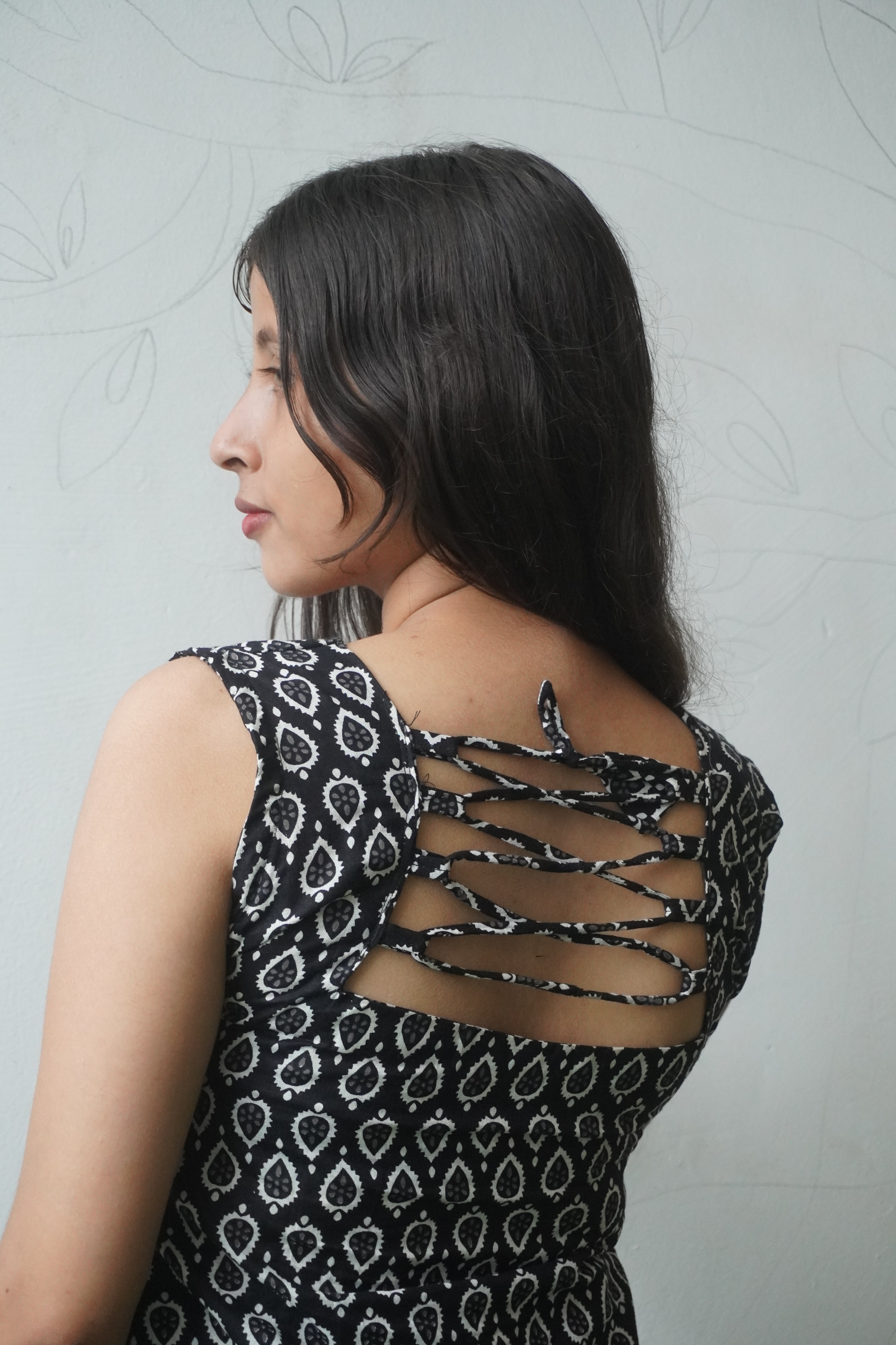 Black Ikat Print Sleeveless Cotton kurti