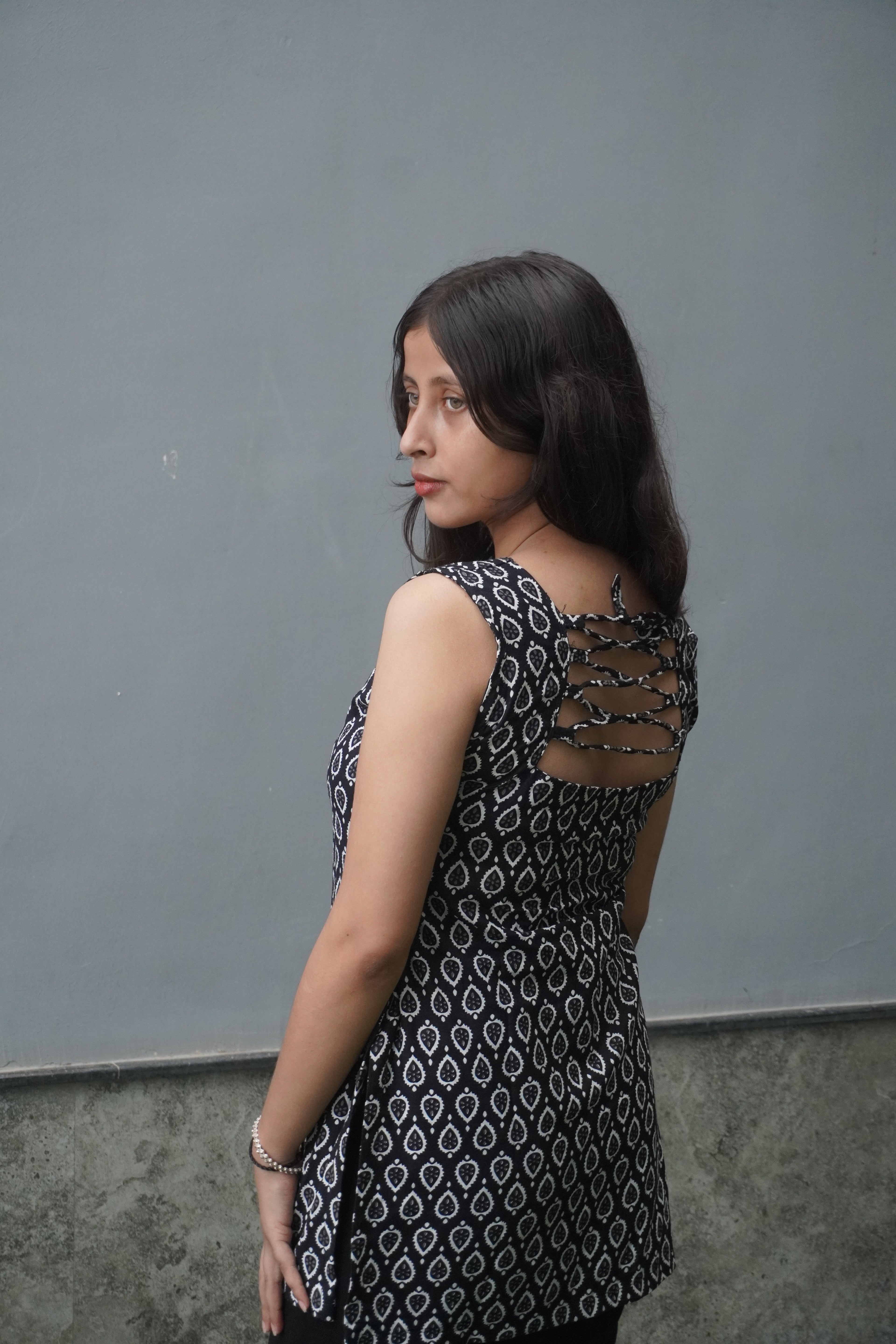 Black Ikat Print Sleeveless Cotton kurti